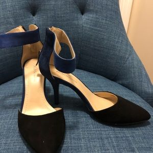 Size 7 BCBG Suede Kitten Heels